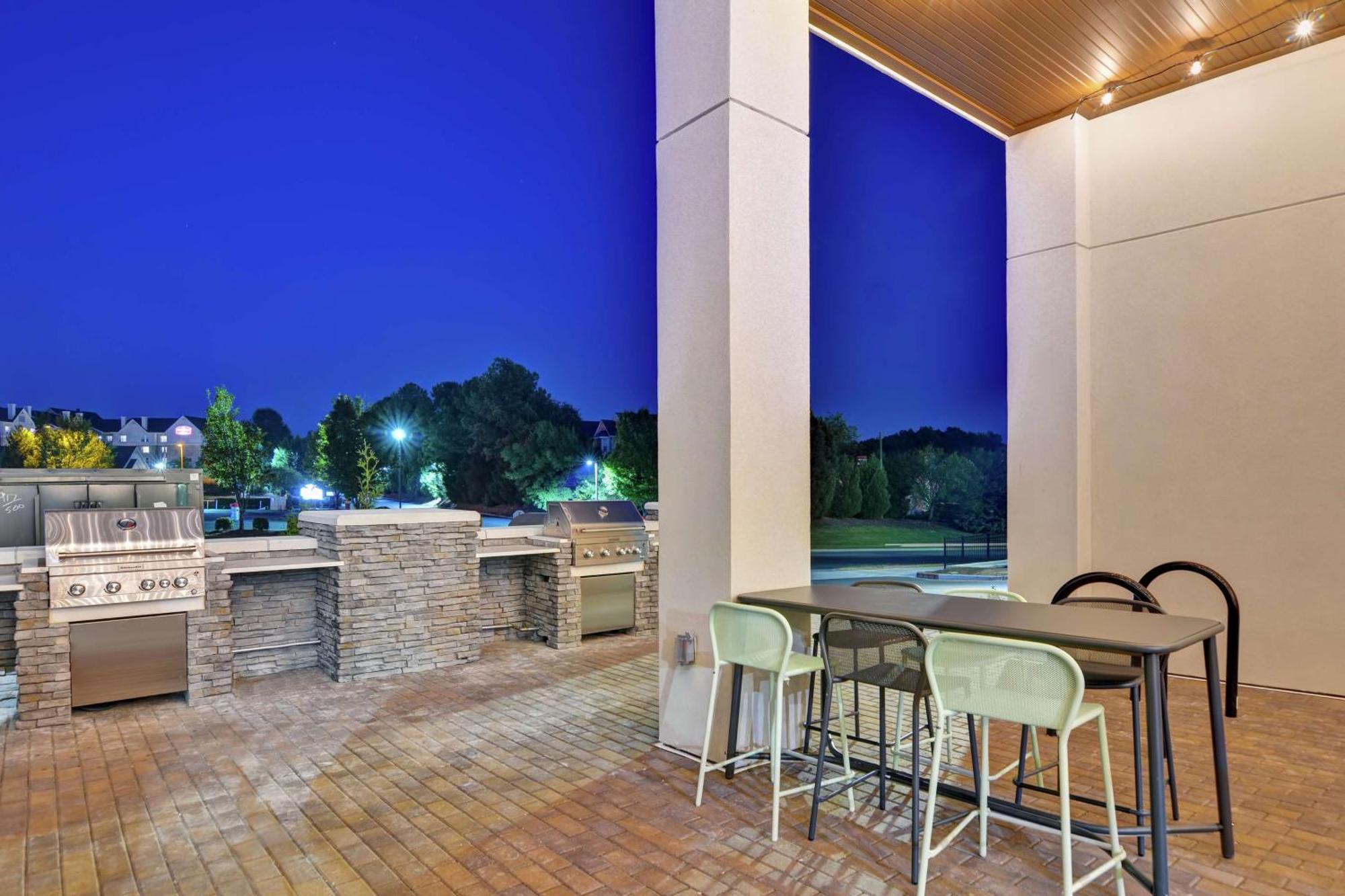 Home2 Suites By Hilton Charlotte Piper Glen Exterior photo